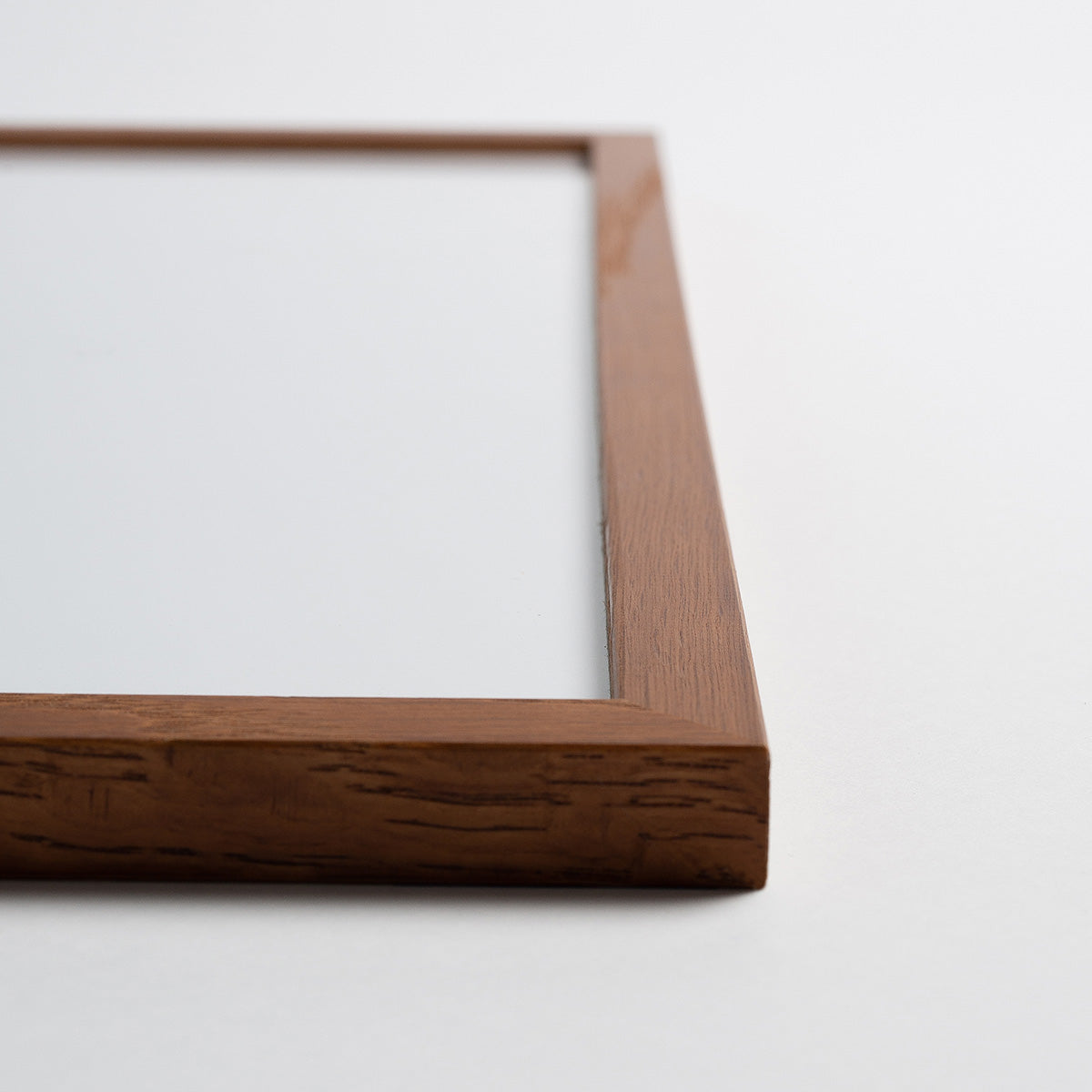 Egetræsramme Mørk Natur - Poster Society Plakater