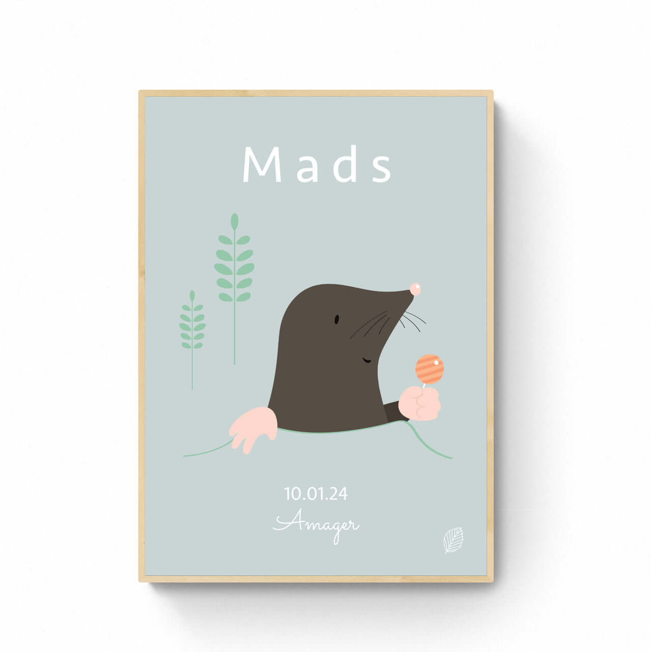 Navneplakat Med & Dato Muldvarp Blå 50x70 Uden Ramme Nordic Simply - Nordic Simply Plakater